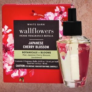 Wallflowers Refills 2-Pack -Division-Bath & Body Works - Japanese Cherry Blossom